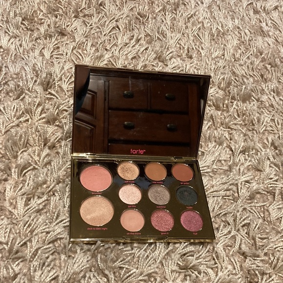 Tarte Busy Gal Goals Eyeshadow Blush Makeup Palette - Picture 3 of 7